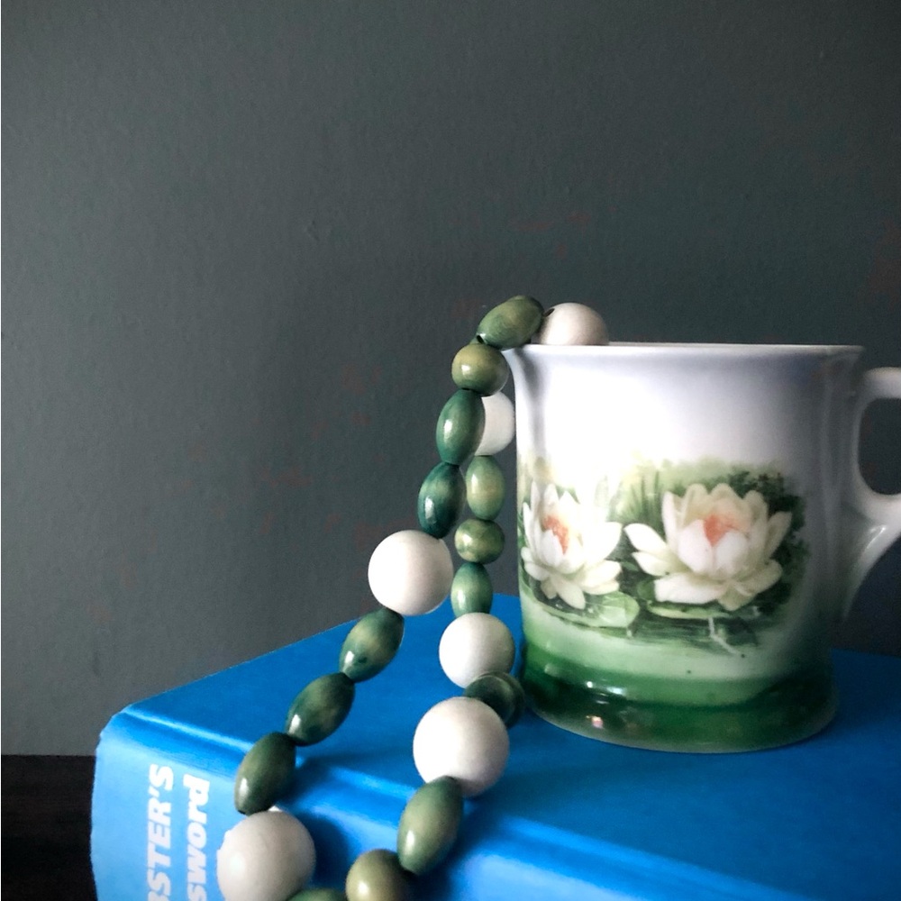 Vintage Water Lily Mug